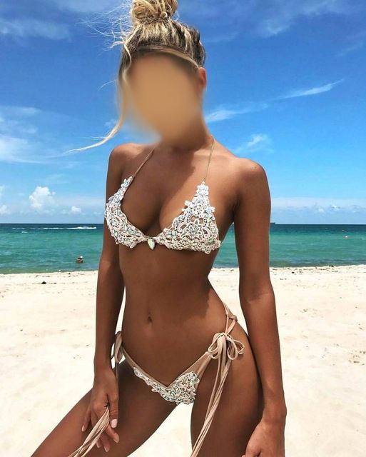 Become submissive to women bodies