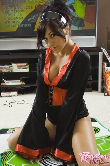 Raven's Plaything 1