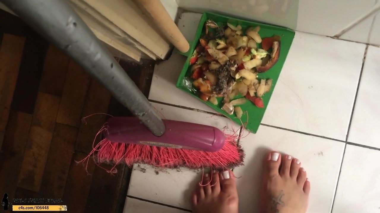 Pathetic trash bucket