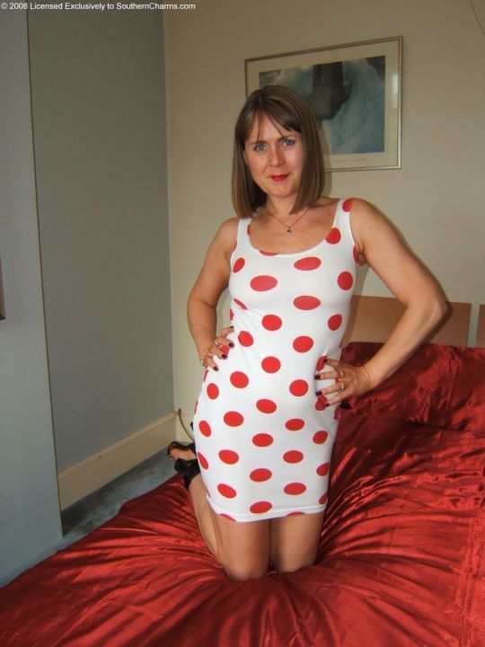 Madame Christina 5 Spots before the eyes