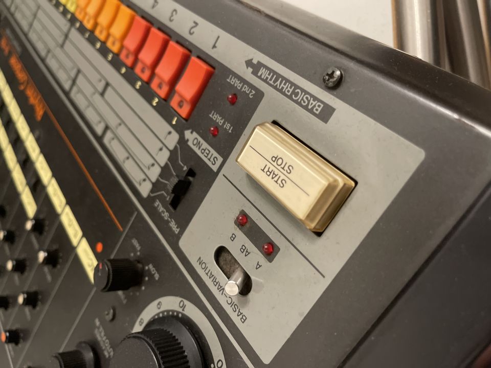 Synthesizer Fetish (not for beginners)
