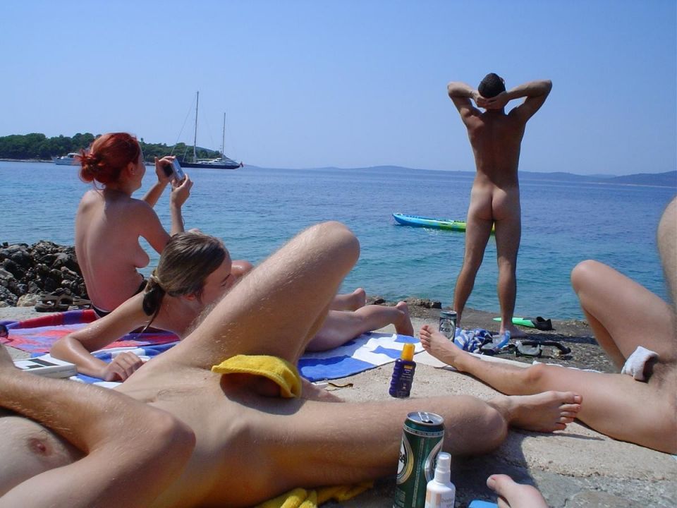 HOLIDAY SNAPS 3