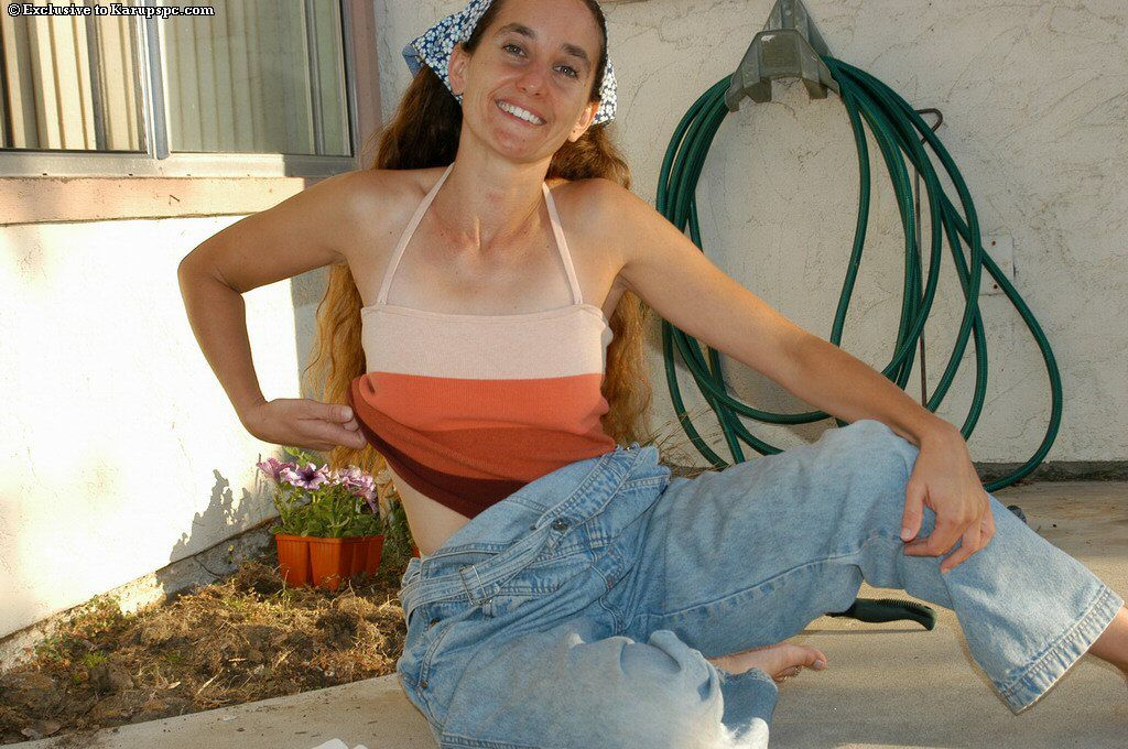 Pam teases Guy at her parent's home (part 9 of "The Guy Saga")